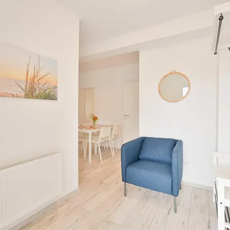 Strandhuepfer Nr 1 * 켈렌후센