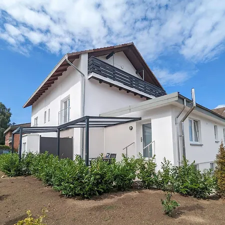 Strandhuepfer Nr 1 켈렌후센