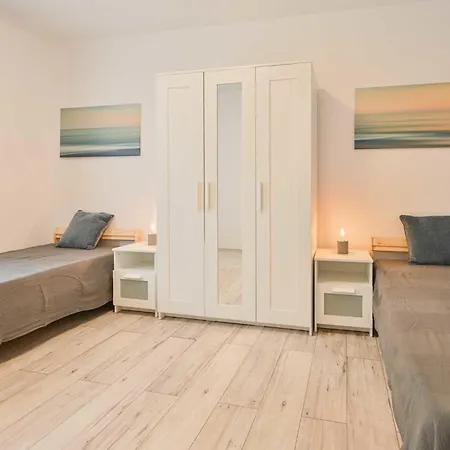 Strandhuepfer Nr 1 * 켈렌후센